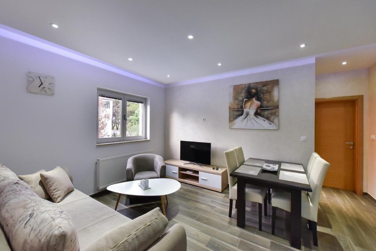 Apartmani Iva Vir Ngoại thất bức ảnh